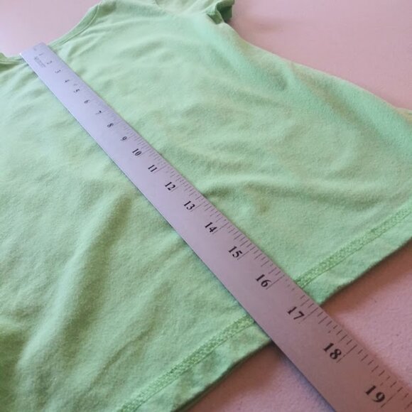 St. Patrick's Day girl's size 6 green and pink top - Picture 10 of 13